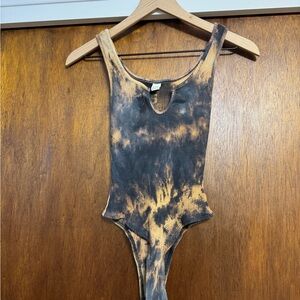 Bleached Print Tie-Dye Bodysuit